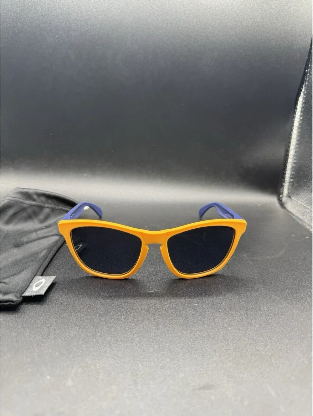 Oakley Frogskin Aquatique Drop Off/Grey Lenses
